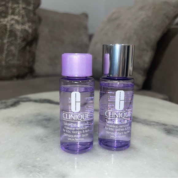 2 Clinique Take The Day Off Makeup Remover Duo - Picture 4 of 9
